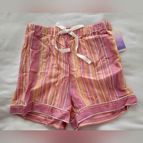 NWT Ladies Multicolor Sheeting Pull-on Drawstring Embellished Shorts Sz Medium - Picture 1 of 8